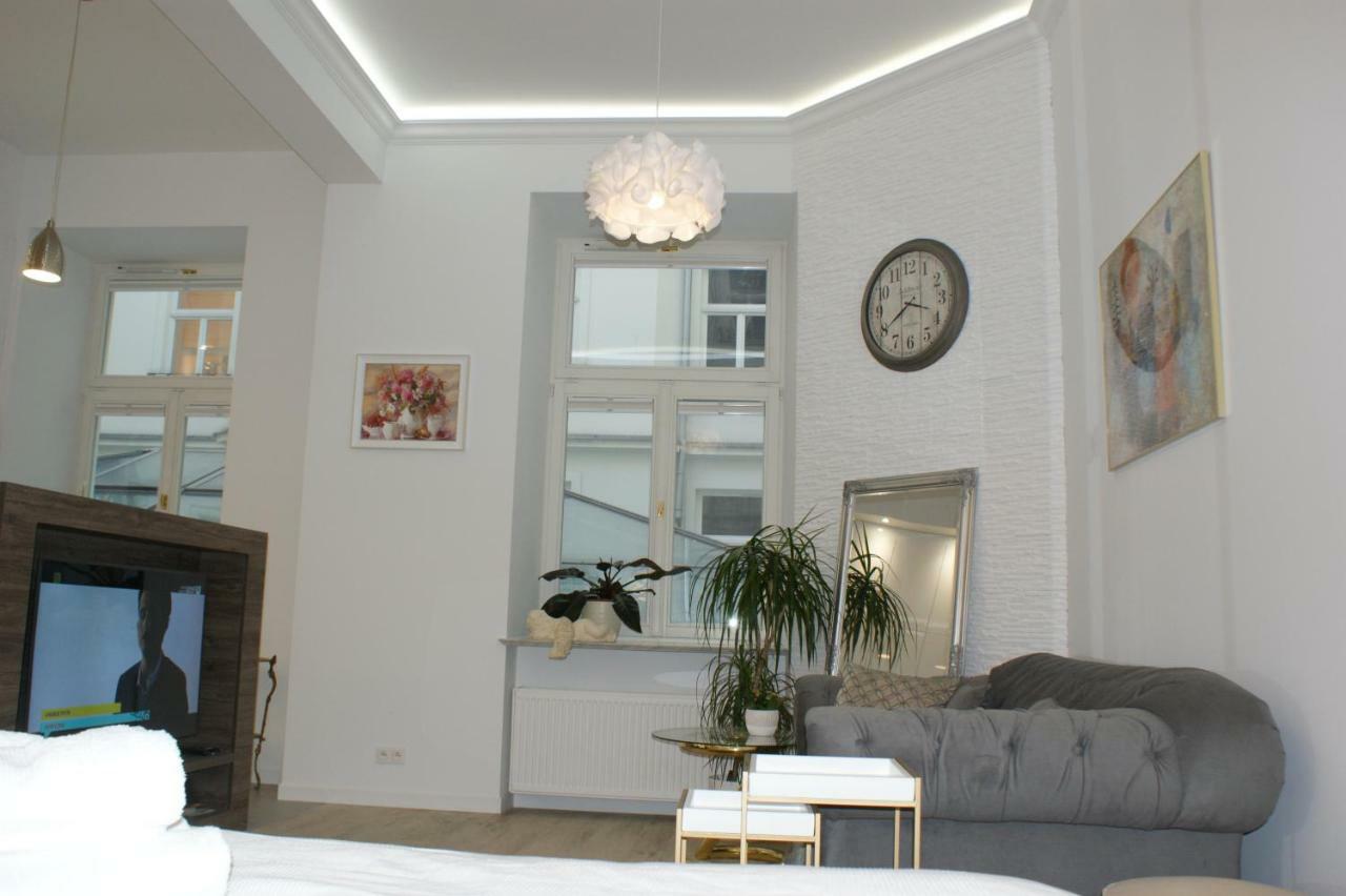 Lovely Apartment- Poznanska 16 Warsaw Exterior photo